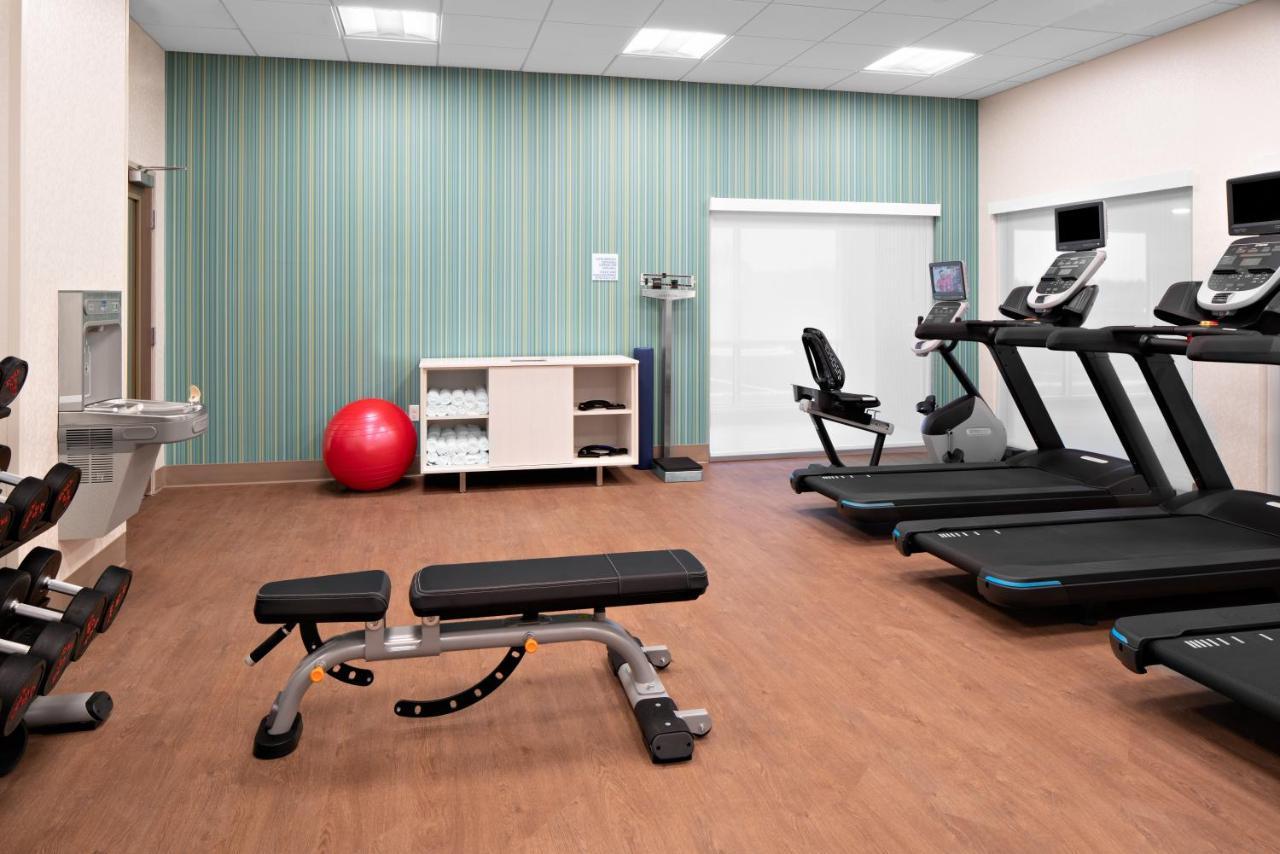 Holiday Inn Express & Suites - Elkhorn - Lake Geneva Area By Ihg Екстер'єр фото